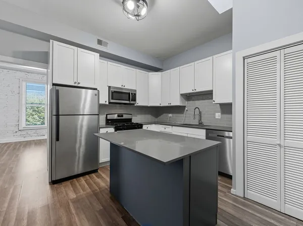 $1,399,999 | 2370 North Elston Court, Chicago, IL 60614