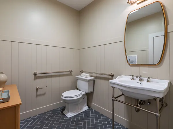 $1,399,999 | 2370 North Elston Court, Chicago, IL 60614