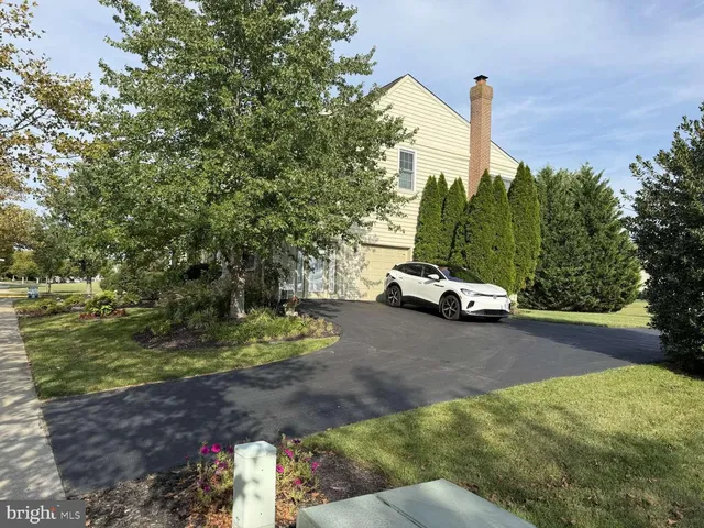 $899,000 | 448 Spring Hollow Drive, Middletown, DE 19709