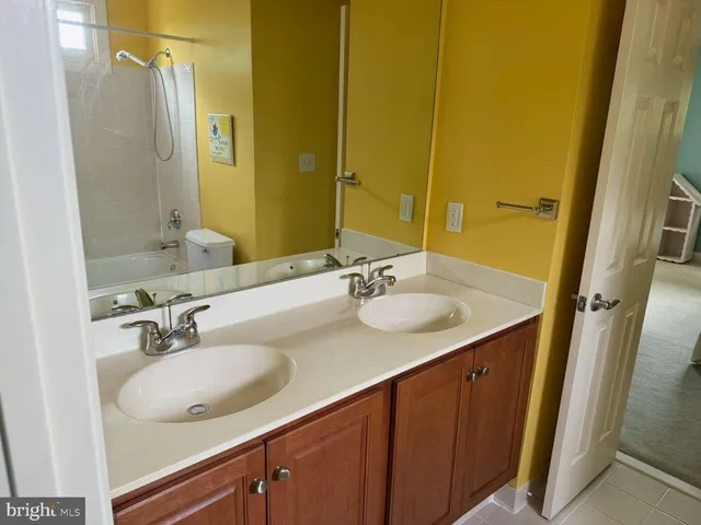 $899,000 | 448 Spring Hollow Drive, Middletown, DE 19709