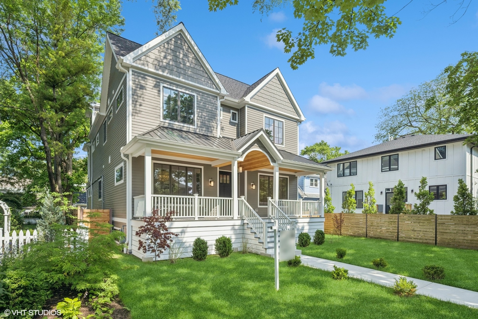 3811 North Kildare Avenue Chicago, IL 60641 - Photo 3 of 126