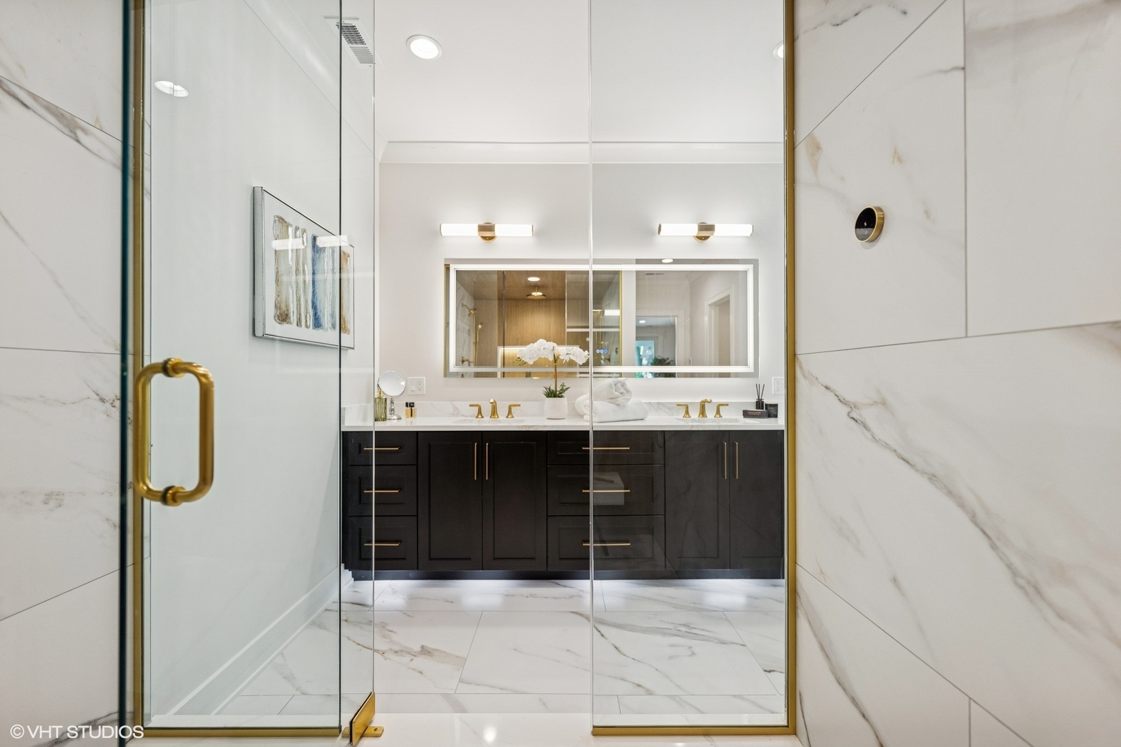 3811 North Kildare Avenue Chicago, IL 60641 - Photo 71 of 126 a bathroom with a sink and a mirror