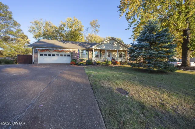 $280,000 | 326 West University Parkway, Jackson, TN 38305