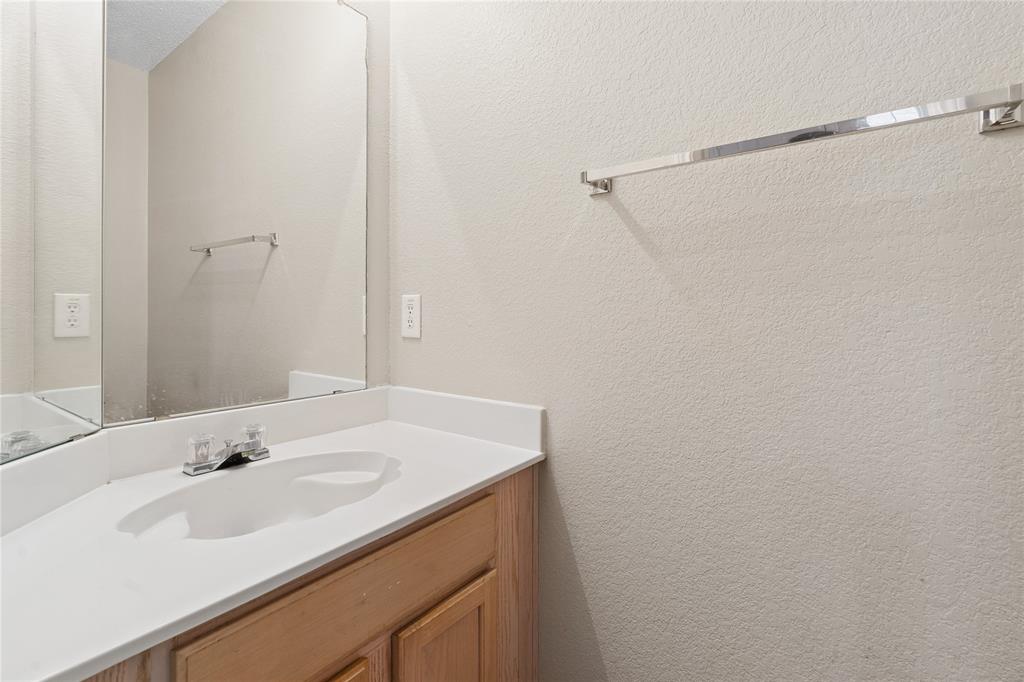 7522 Armstrong Lane Rowlett, TX 75089 - Photo 26 of 36