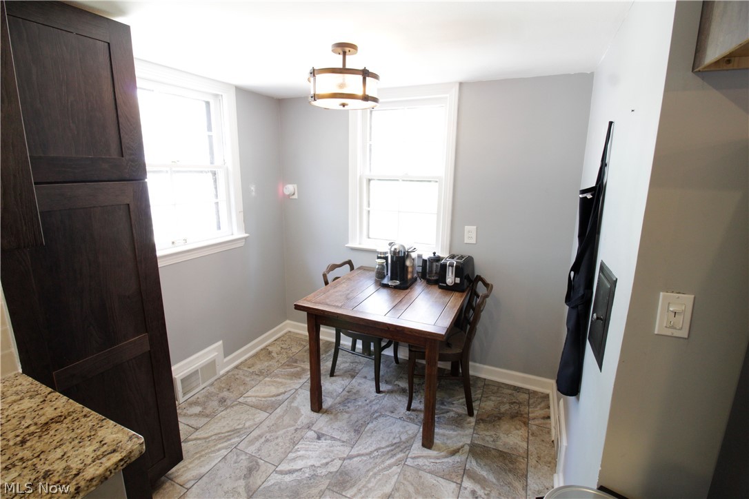 3837 Faversham Road Cleveland, OH 44118 - Photo 14 of 26