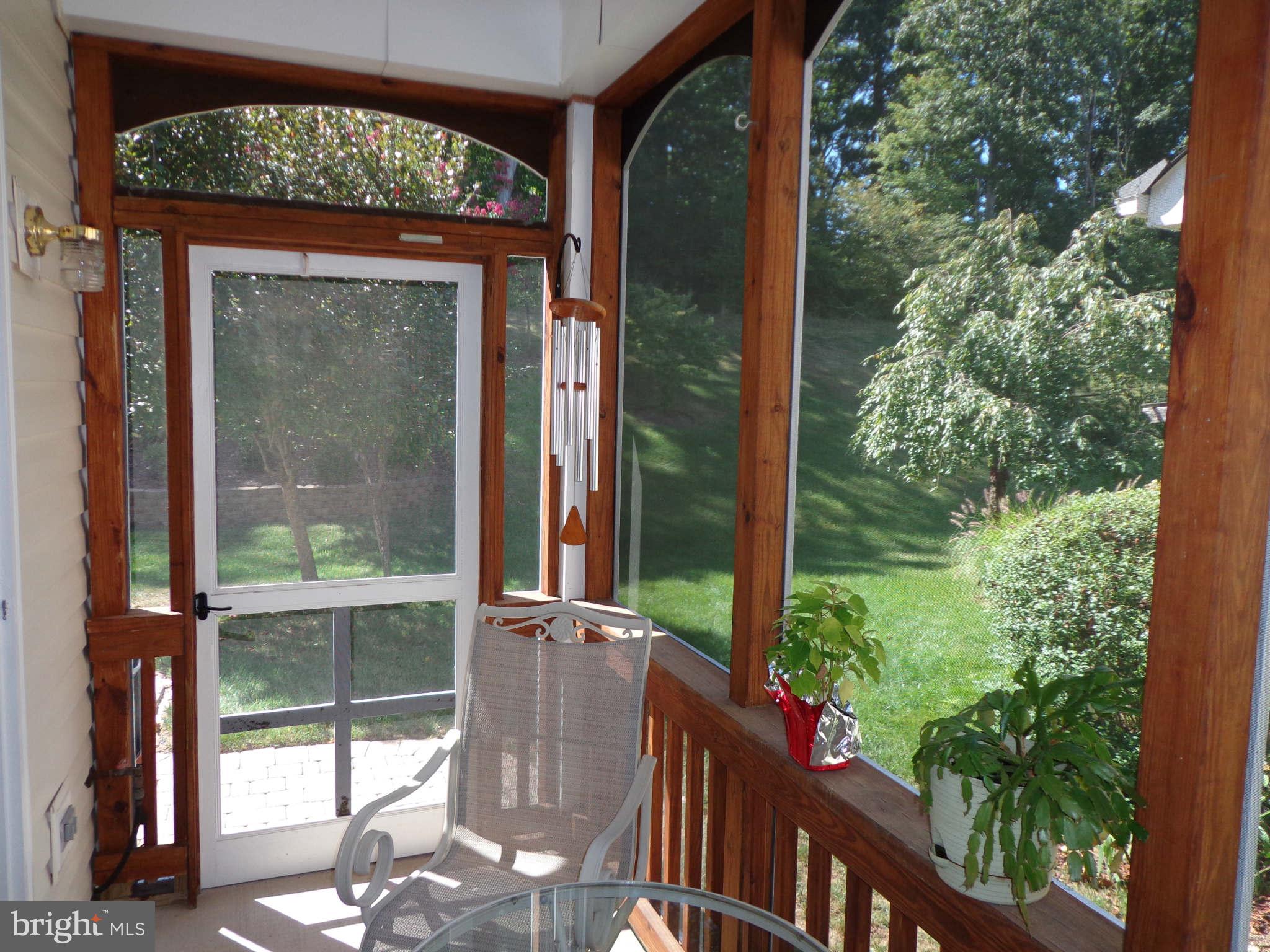 13521 Ryton Ridge Lane Gainesville, VA 20155 - Photo 15 of 27 SCREENED-IN PATIO
