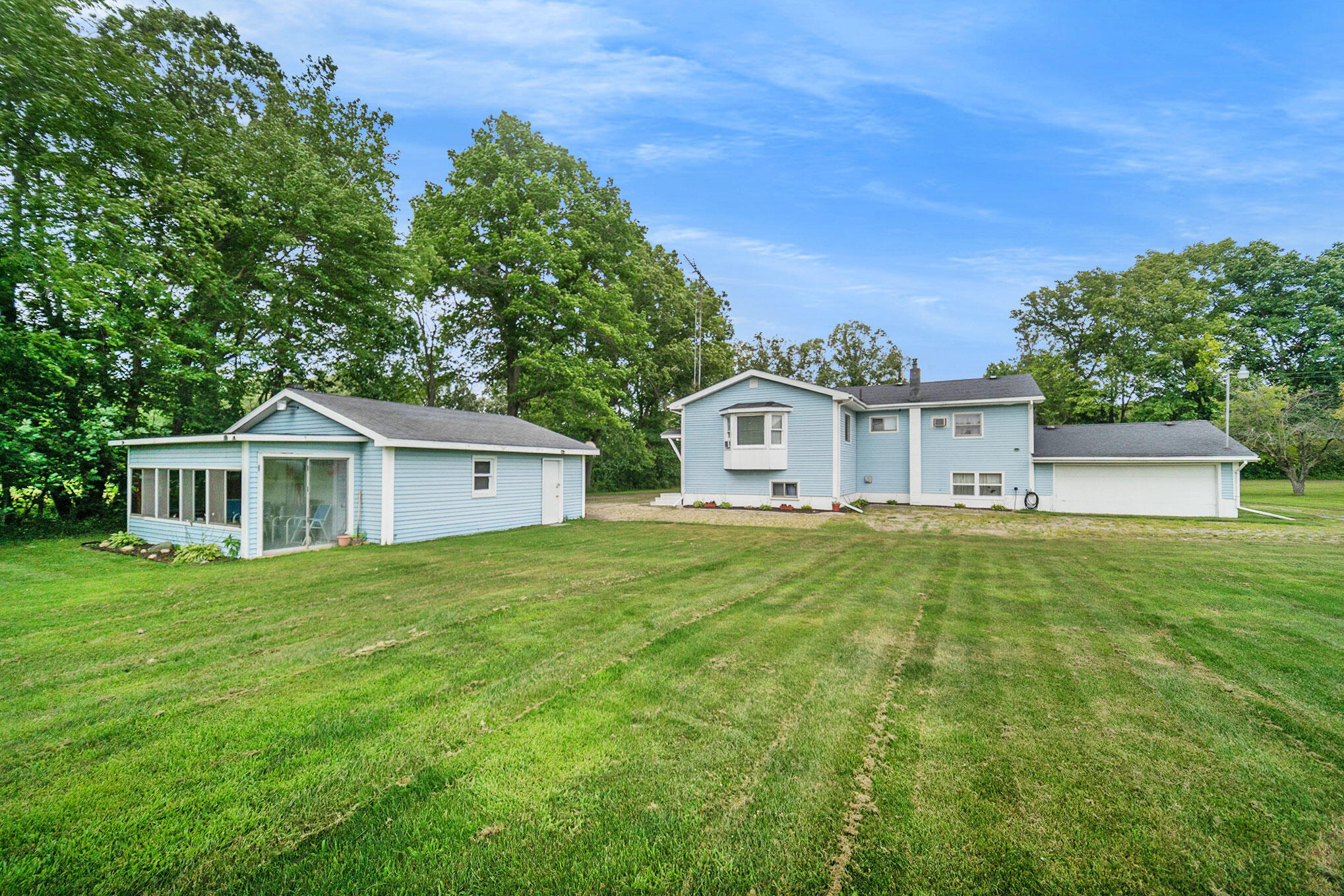 9401 Clinton Road Jackson, MI 49201 - Photo 28 of 28 SBP__98 (2)