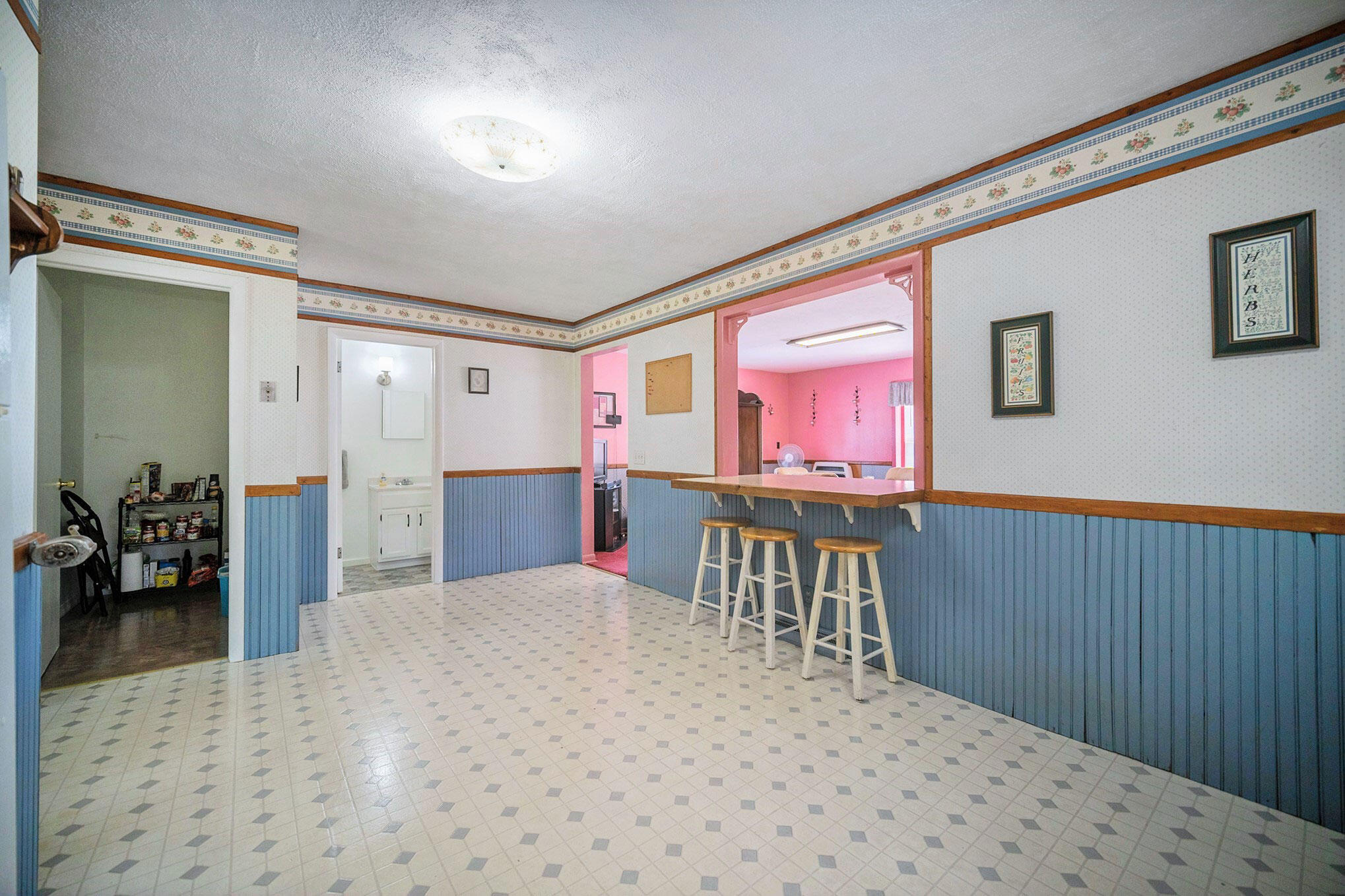 9401 Clinton Road Jackson, MI 49201 - Photo 5 of 28 SBP__59