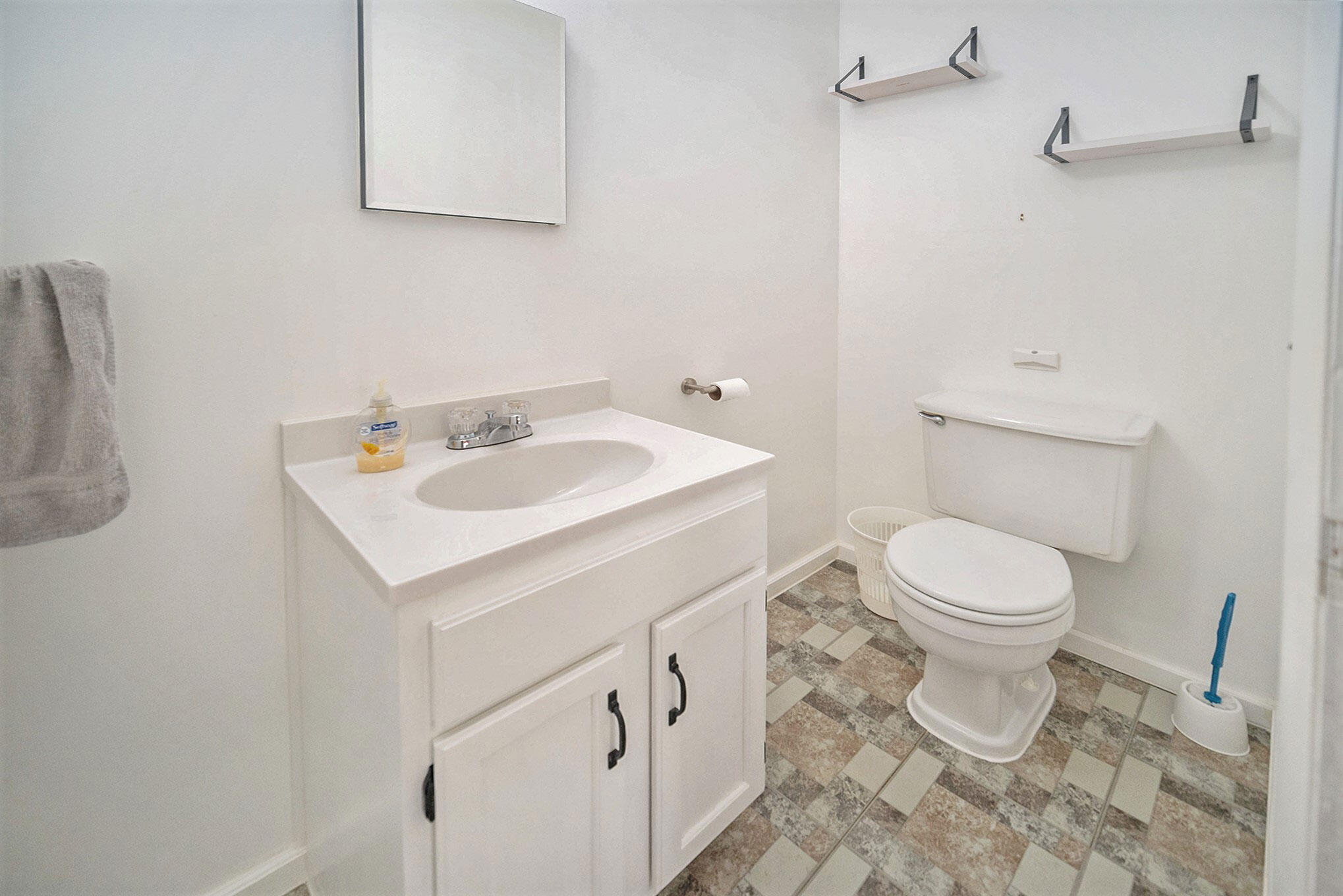 9401 Clinton Road Jackson, MI 49201 - Photo 8 of 28 SBP__61
