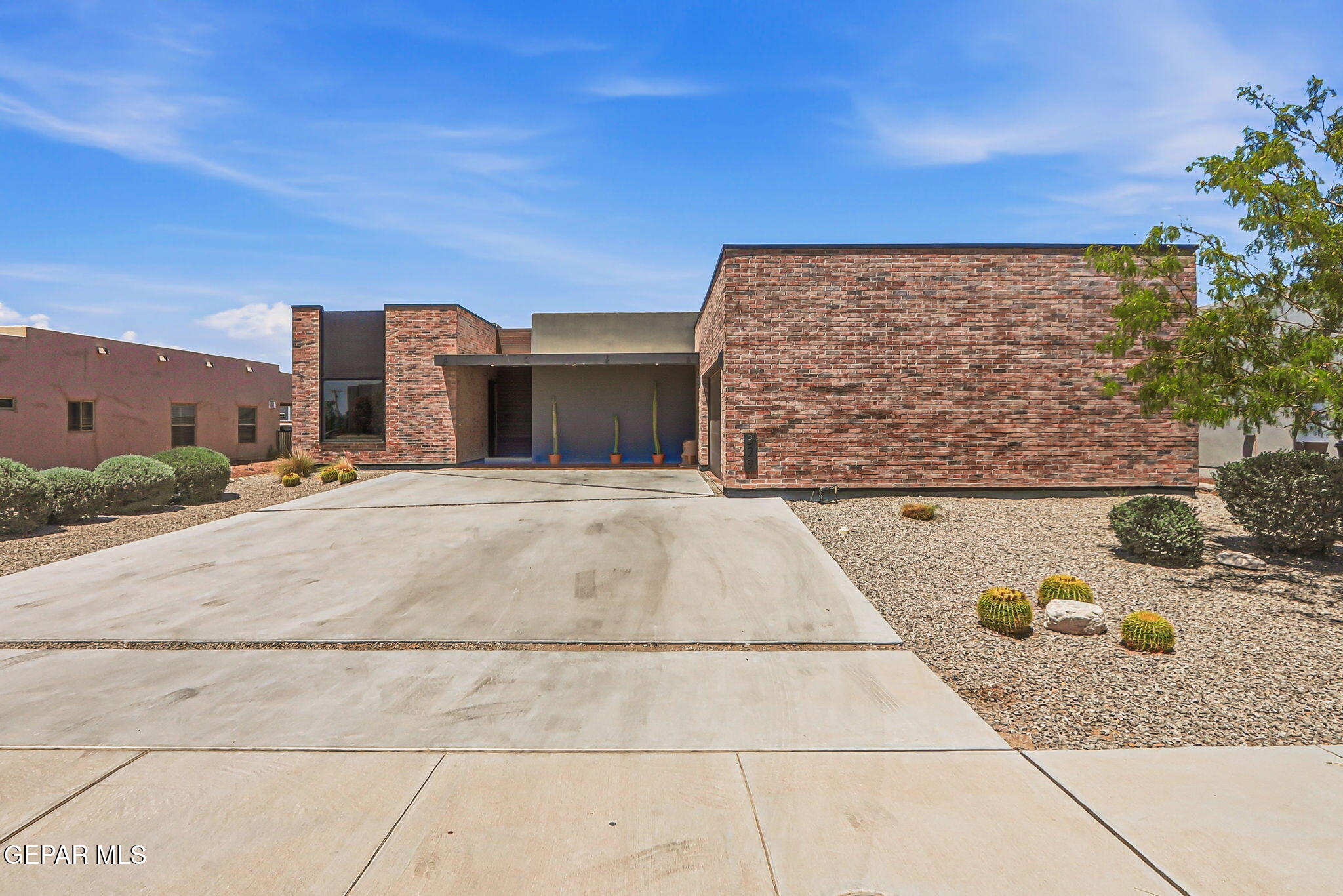 329 Rio El Rancho Court El Paso, TX 79932 - Photo 2 of 47 5-web-or-mls-IMG_7737