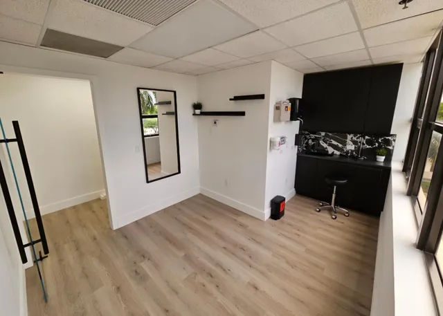 $1,100 | 4700 North Congress Avenue, Unit 305, West Palm Beach, FL 33407