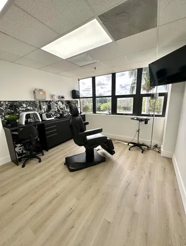 $1,100 | 4700 North Congress Avenue, Unit 305, West Palm Beach, FL 33407