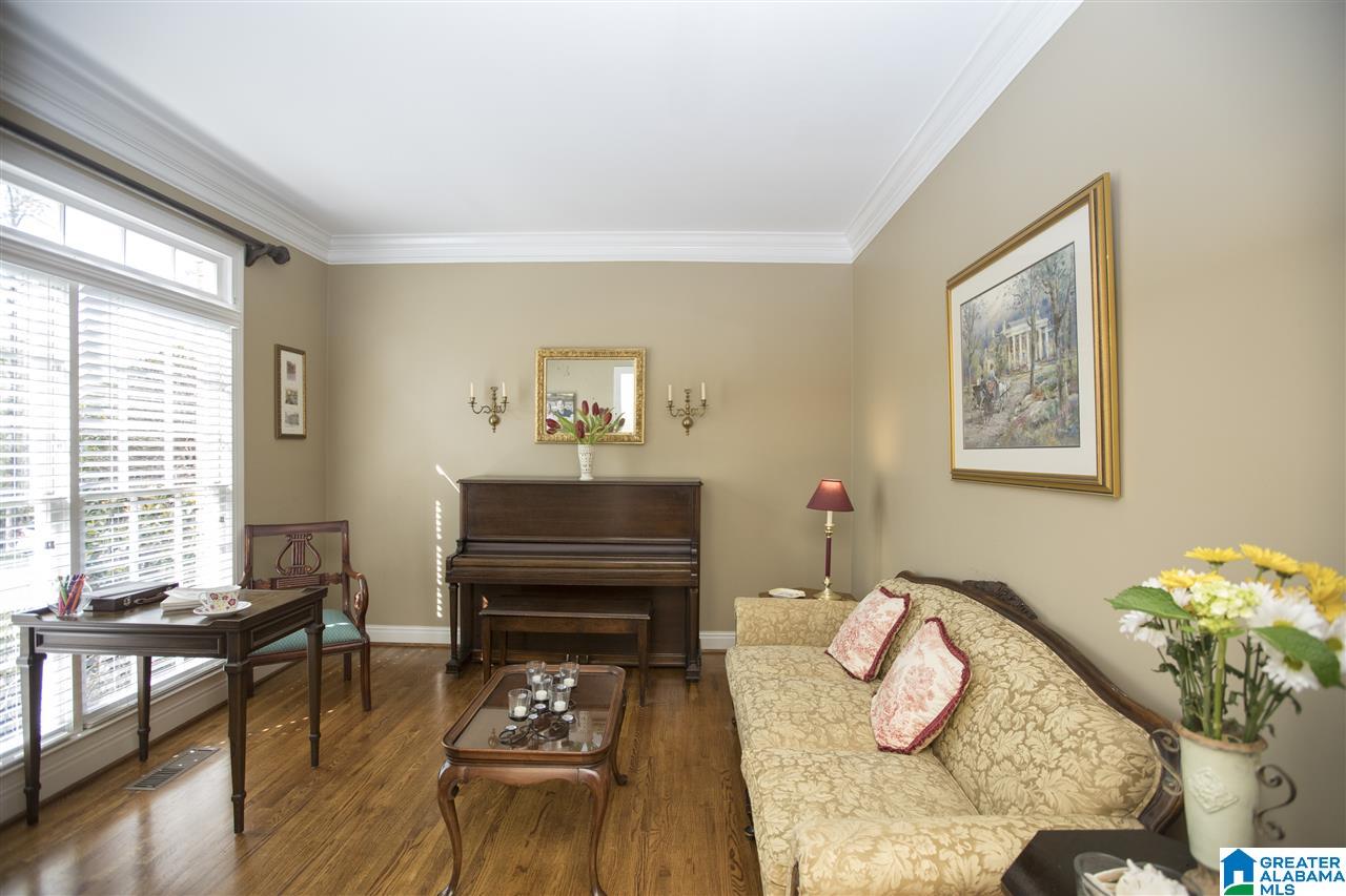 1009 Oak Tree Road Birmingham, AL 35244 - Photo 5 of 50