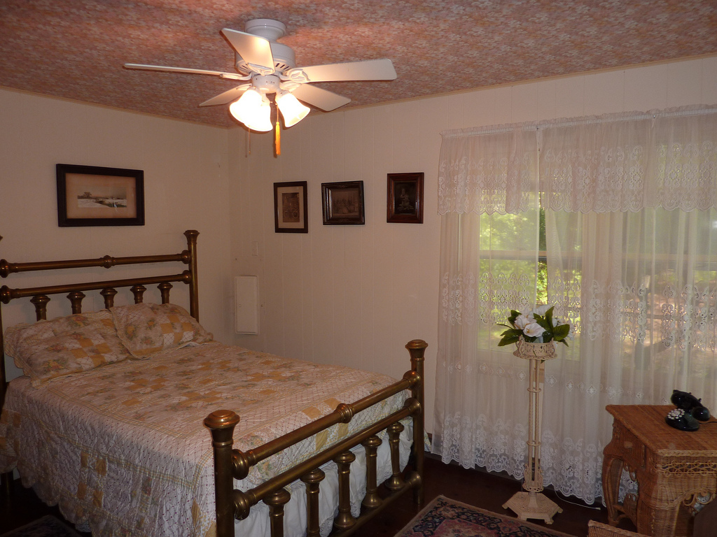 35 Mahkeenac Road Stockbridge, MA 01262 - Photo 21 of 22 Bedroom 1