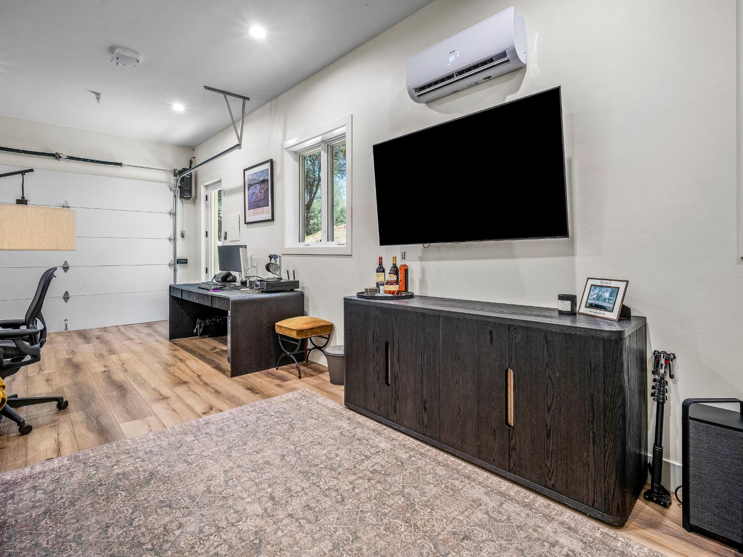 5080 Gold Hill Road Placerville, CA 95667 - Photo 36 of 63 Detached office fully equipped for serious work and play.