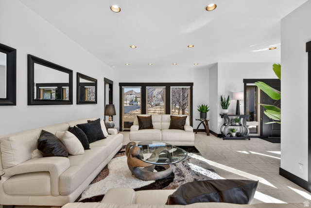 145 Carnesecca Court Mapleton, UT 84664 - Photo 14 of 109 Living area featuring recessed lighting