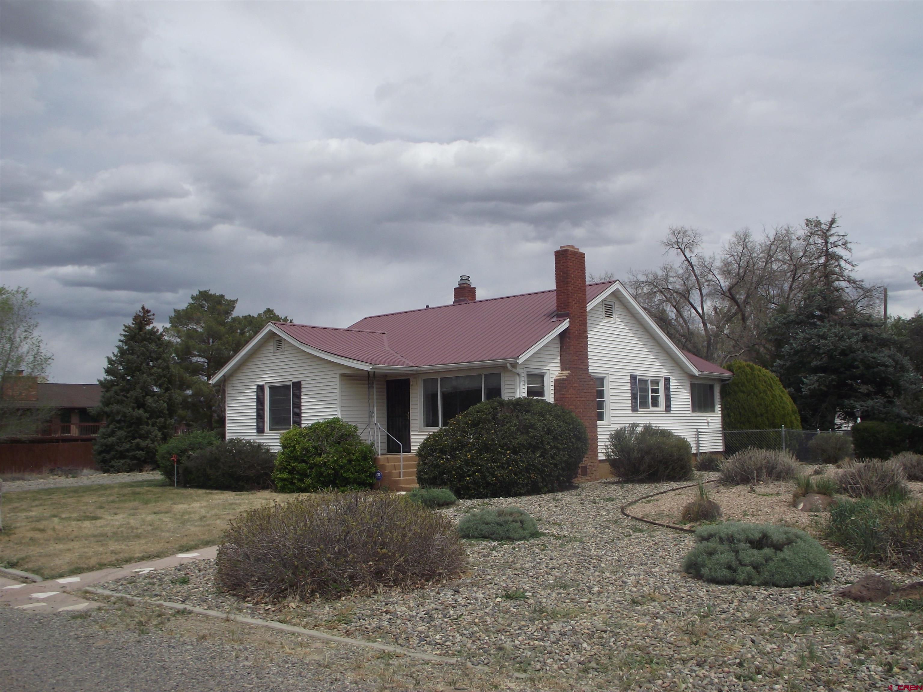 1081 East 13th Street Delta, CO 81416 - Photo 2 of 33