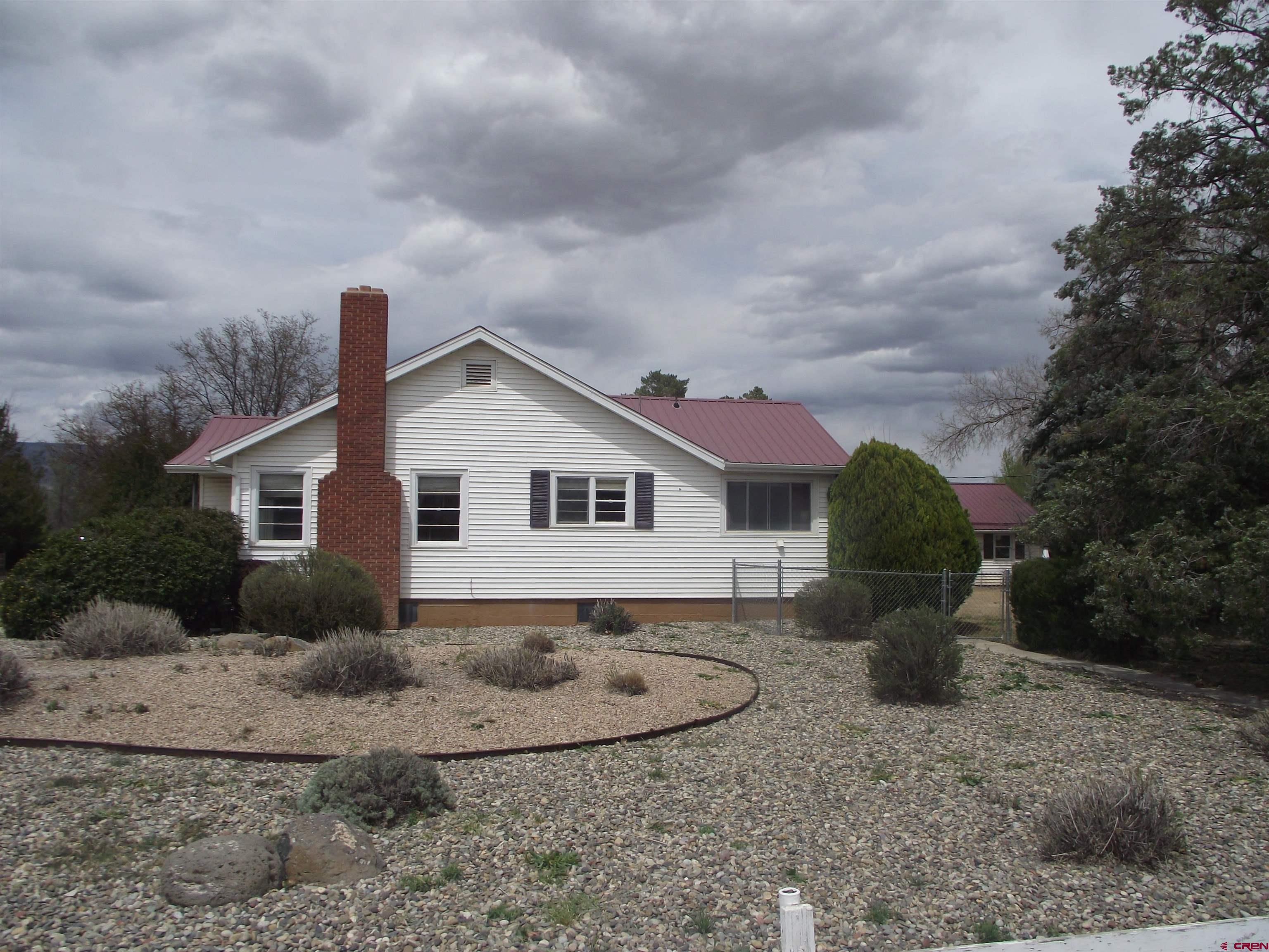 1081 East 13th Street Delta, CO 81416 - Photo 3 of 33