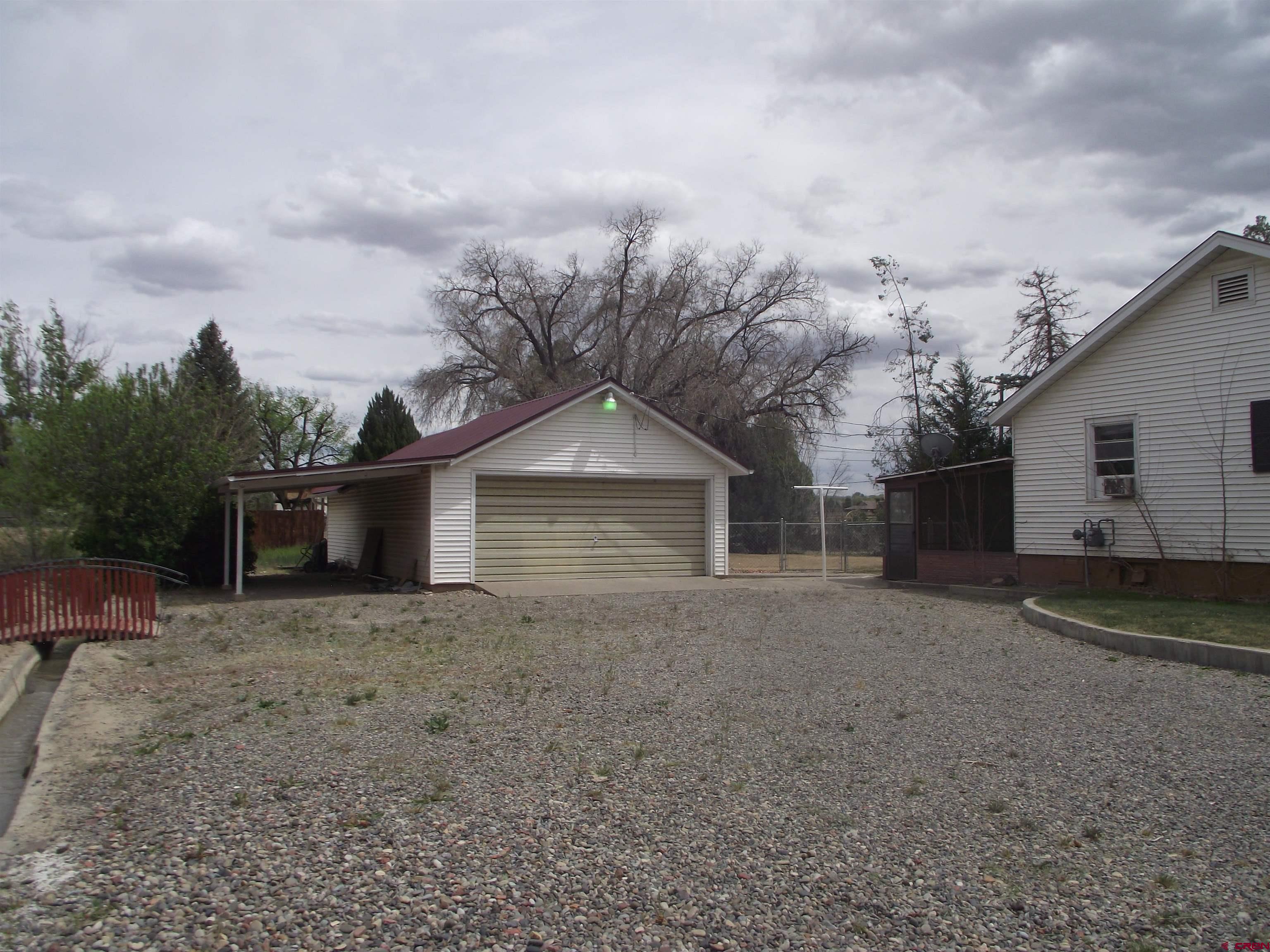 1081 East 13th Street Delta, CO 81416 - Photo 5 of 33