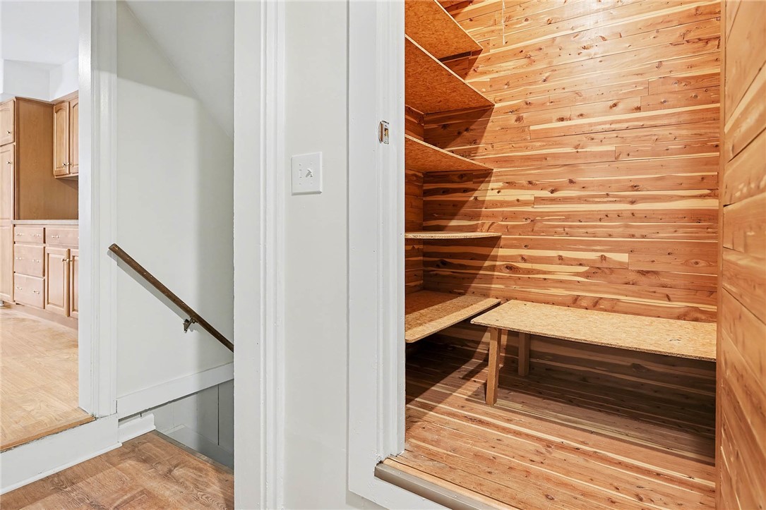 383 Wimbledon Road Irondequoit, NY 14617 - Photo 12 of 29