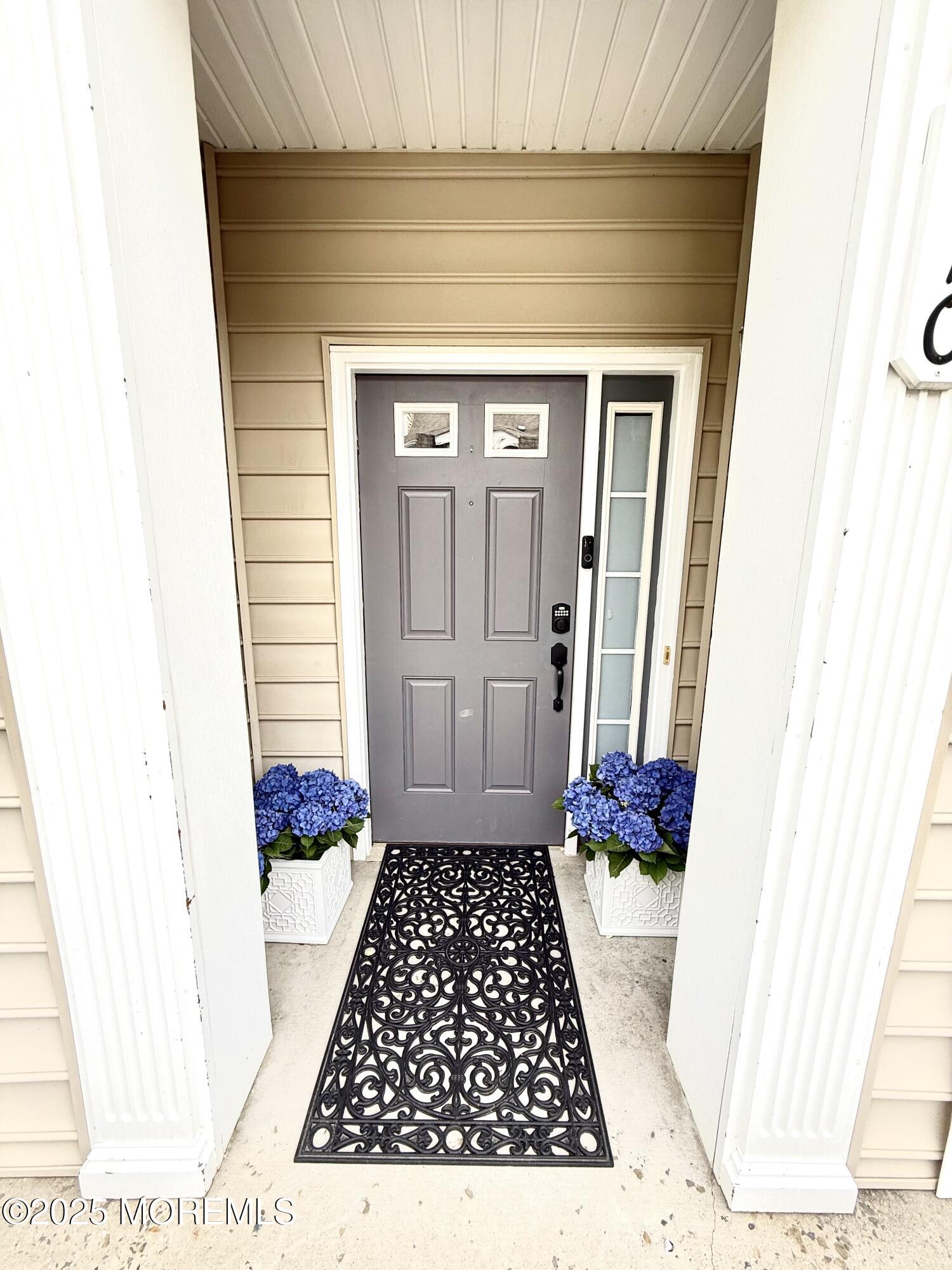 910 Abby Road Middletown, NJ 07748 - Photo 2 of 34 IMG_7400