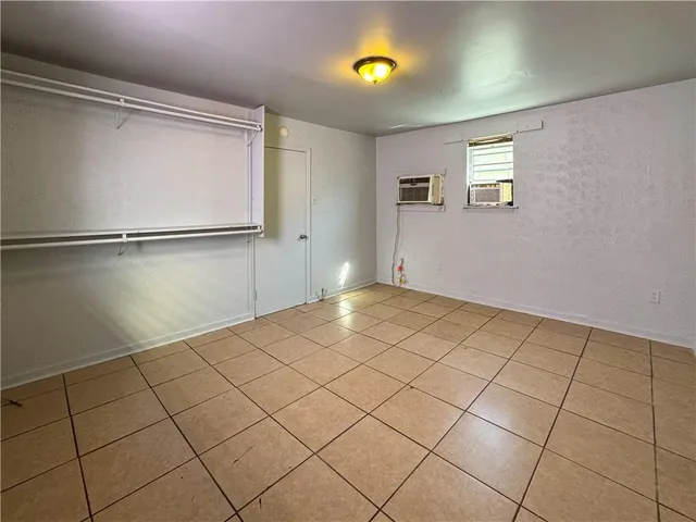 $900 | 2633 Governor Nicholls Street, Unit B, New Orleans, LA 70119