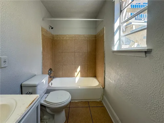 $900 | 2633 Governor Nicholls Street, Unit B, New Orleans, LA 70119