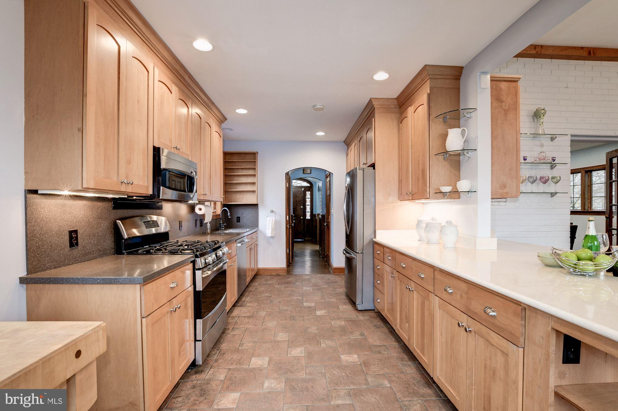 9106 Fairview Road Silver Spring, MD 20910 - Photo 9 of 30