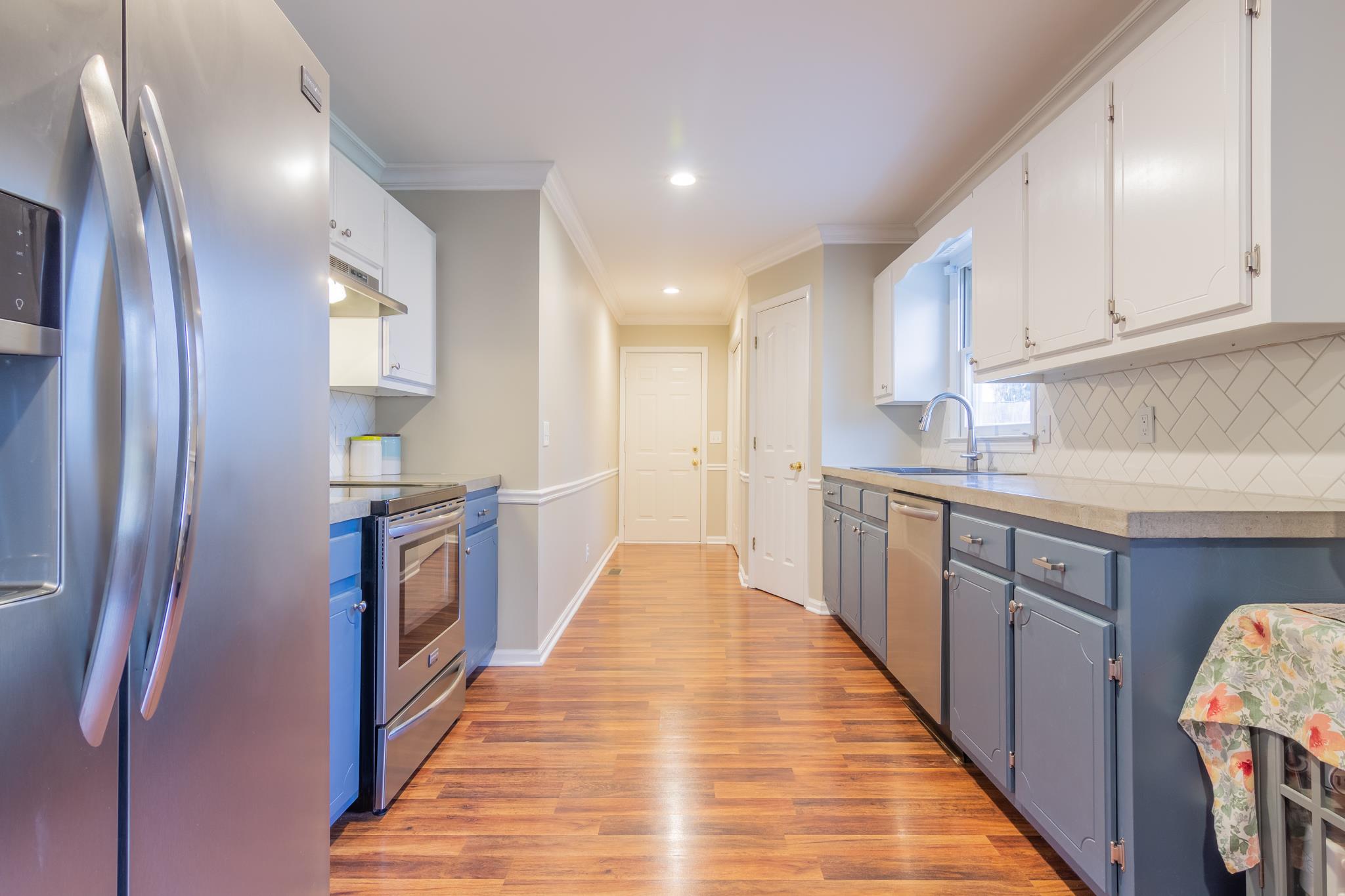 3369 Howard Road Murfreesboro, TN 37127 - Photo 12 of 21 Kitchen-Stainless Appl/Pantry