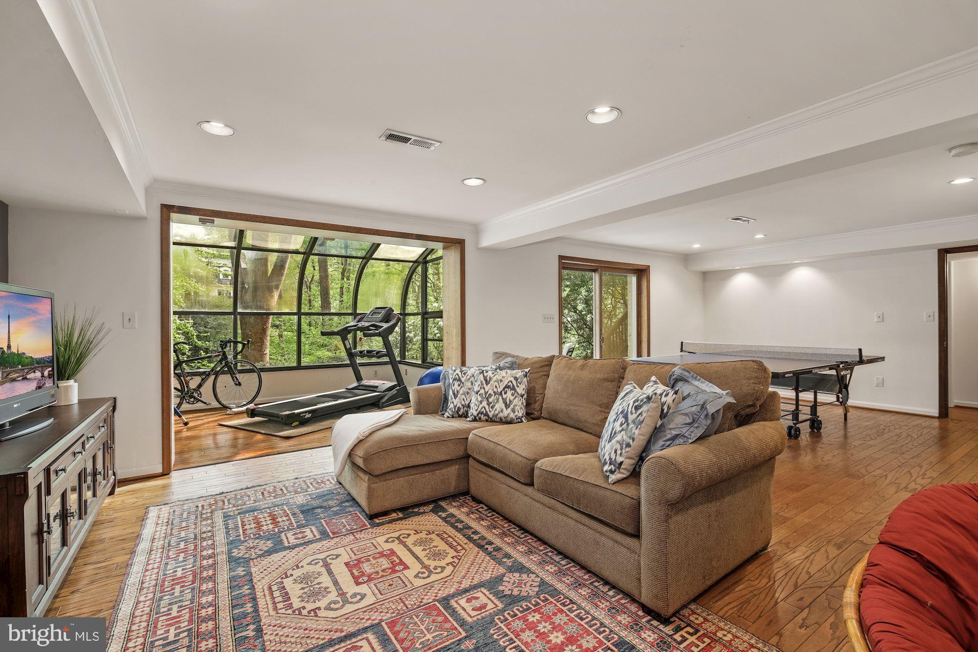 7824 Carteret Road Bethesda, MD 20817 - Photo 21 of 39 Gallery Image 21