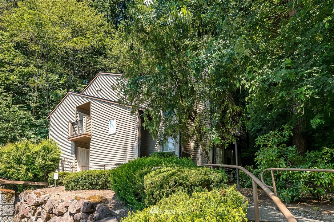 9805 Avondale Road Northeast, Unit K 135 Redmond, WA 98052 - Photo 3 of 11 Gallery Image 3