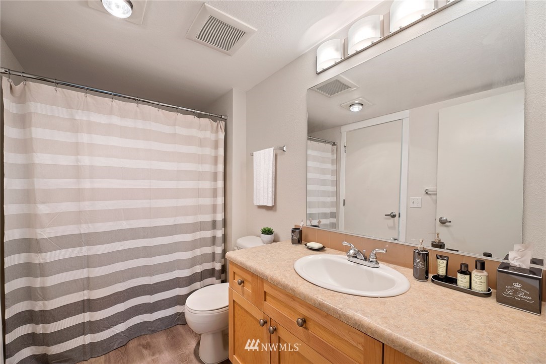 9805 Avondale Road Northeast, Unit K 135 Redmond, WA 98052 - Photo 8 of 11 Gallery Image 8