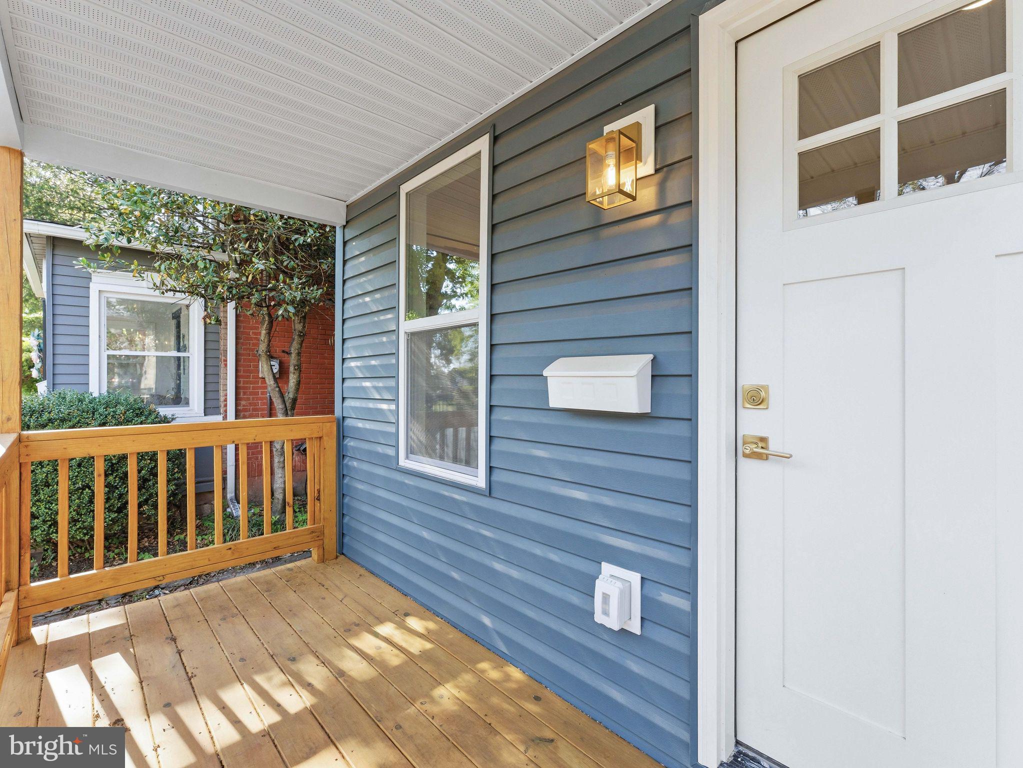 232 Washington Street Delanco, NJ 08075 - Photo 5 of 33 Charming entryway with modern flair.