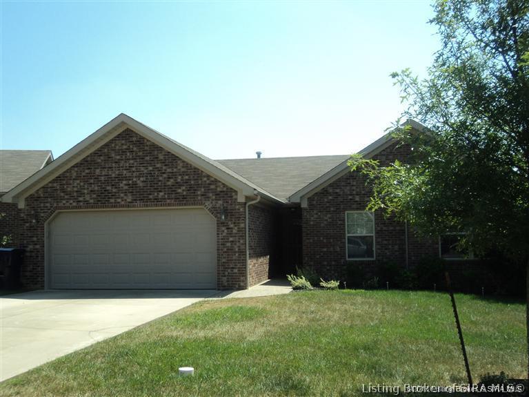 3814 Crown Ridge Lane Jeffersonville, IN 47130 - Photo 2 of 20