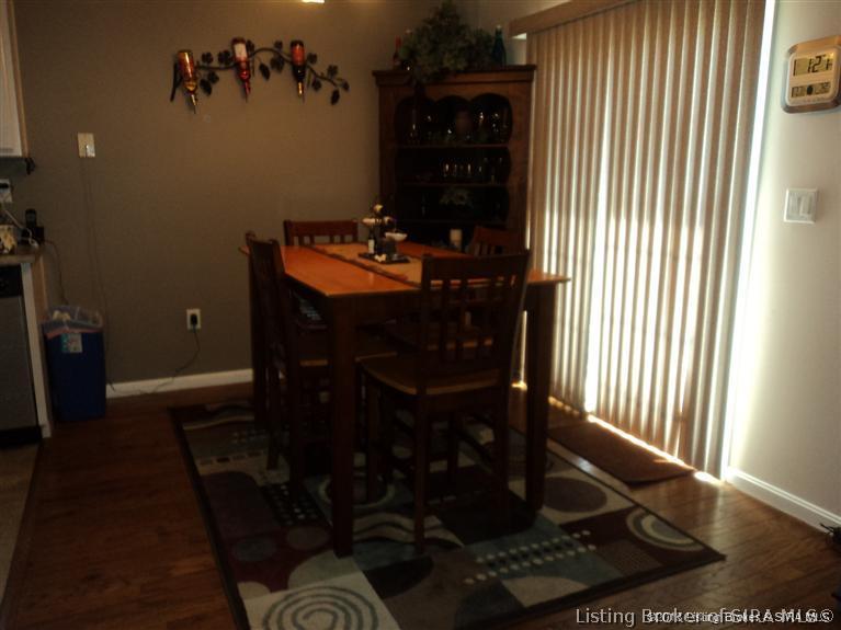 3814 Crown Ridge Lane Jeffersonville, IN 47130 - Photo 6 of 20