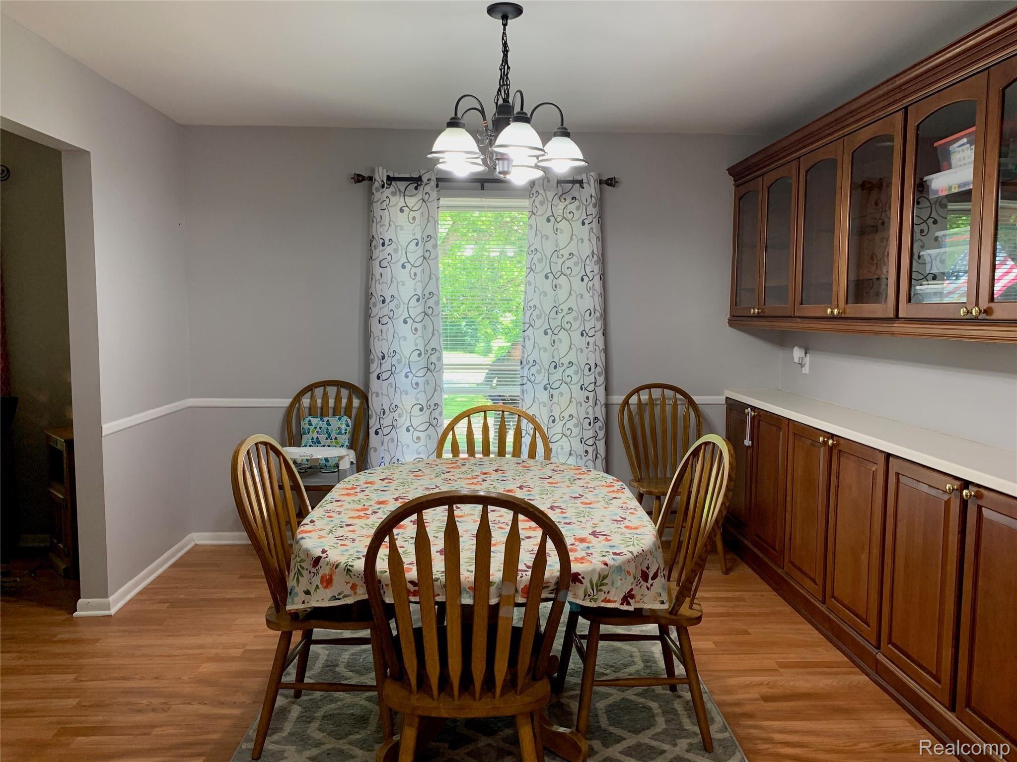 1336 Kennebec Road Grand Blanc, MI 48439 - Photo 8 of 29 IMG_1342.jpg