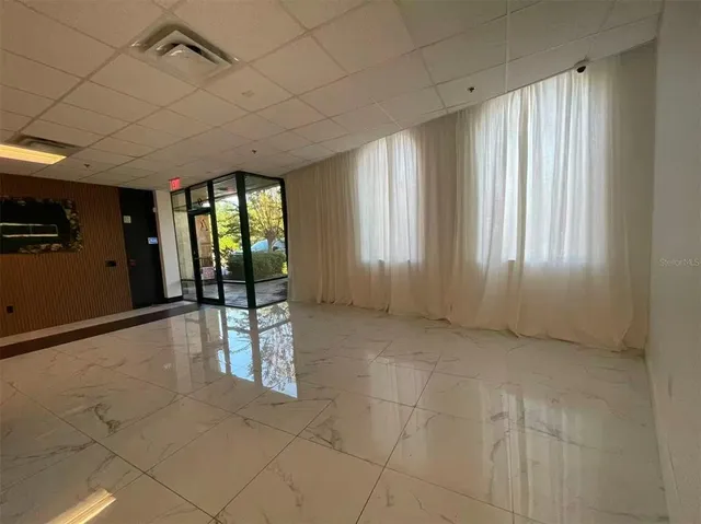 $18 | 7075 Kingspointe Parkway, Unit 9, Orlando, FL 32819