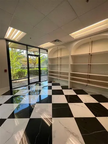 $18 | 7075 Kingspointe Parkway, Unit 9, Orlando, FL 32819