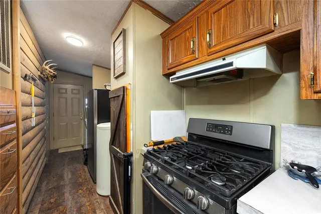 $245,000 | 565 Southeast 1131 Road, Osceola, MO 64776