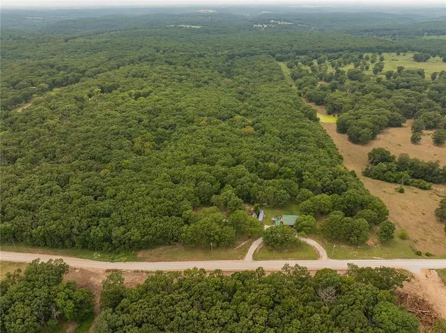 $245,000 | 565 Southeast 1131 Road, Osceola, MO 64776