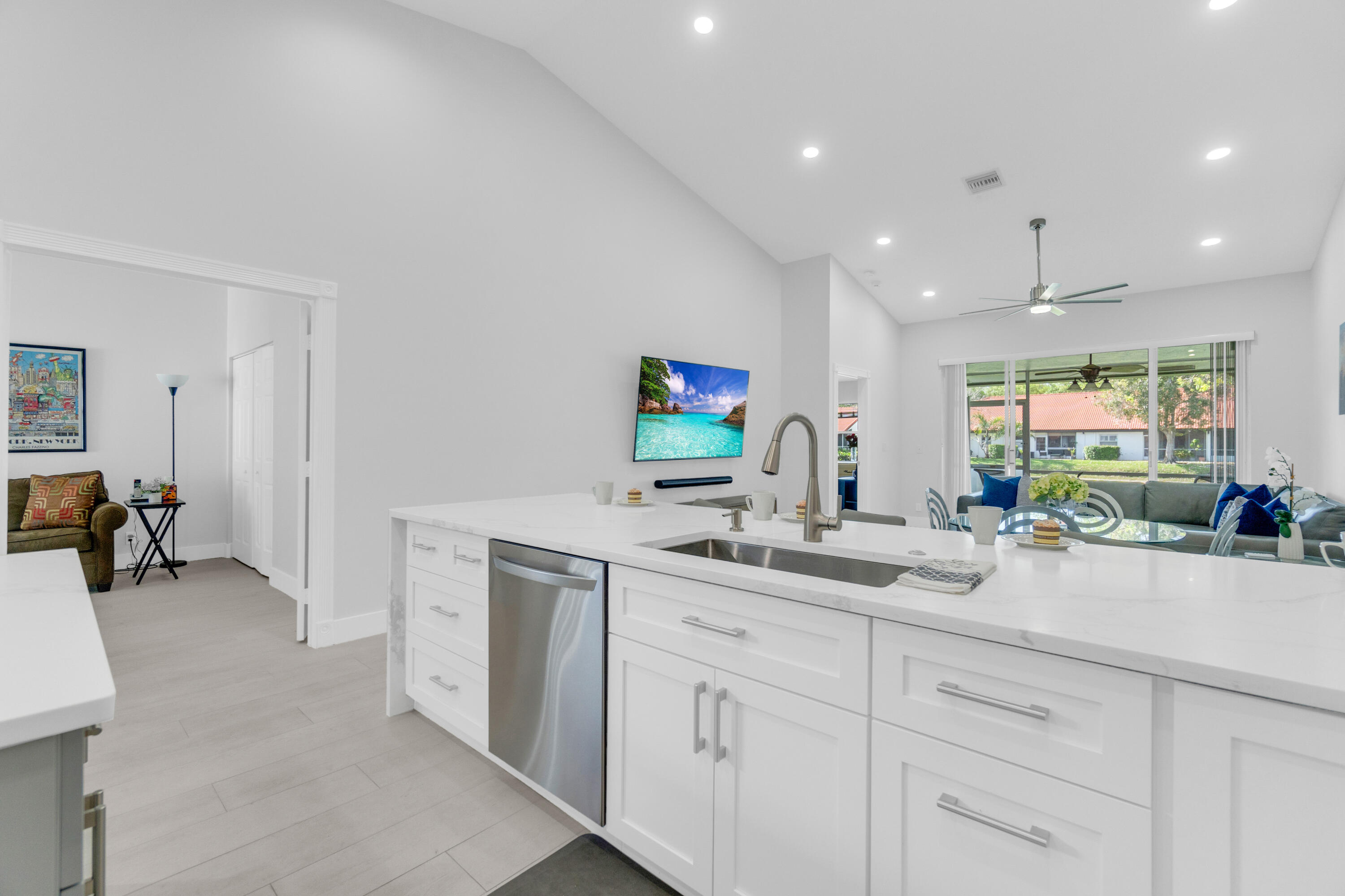 8224 Vía Bella Boca Raton, FL 33496 - Photo 11 of 68 10