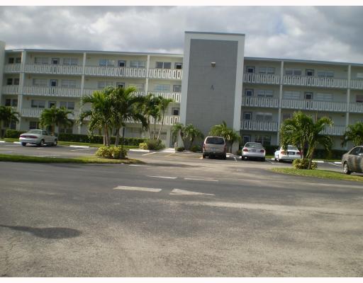 4037 Cornwall East, Unit 4037 Boca Raton, FL 33434 - Photo 1 of 7 Primary Photo