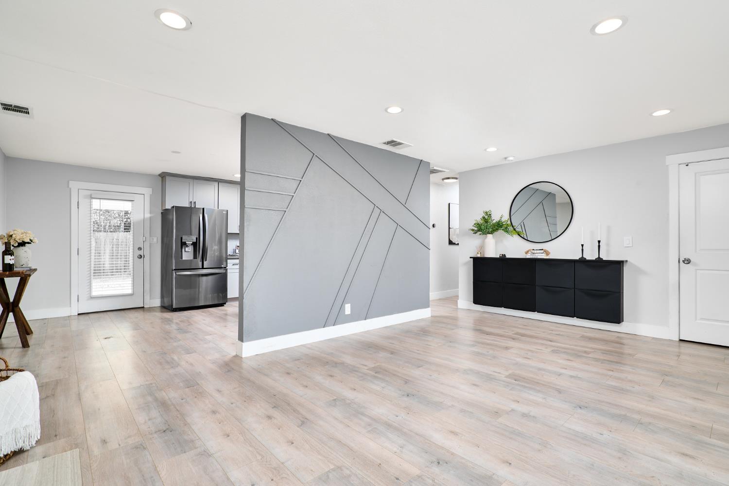 3025 Margate Way Rancho Cordova, CA 95670 - Photo 9 of 28