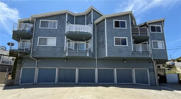 $2,700 | 2211 South Gaffey Street, Unit 2, San Pedro, CA 90731