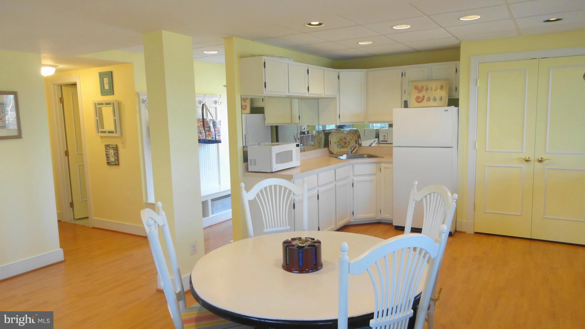 121 Edgehill Road Annapolis, MD 21405 - Photo 20 of 30 Family Room