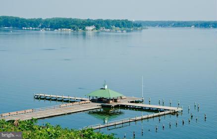 121 Edgehill Road Annapolis, MD 21405 - Photo 23 of 30 Community Swimming Pier