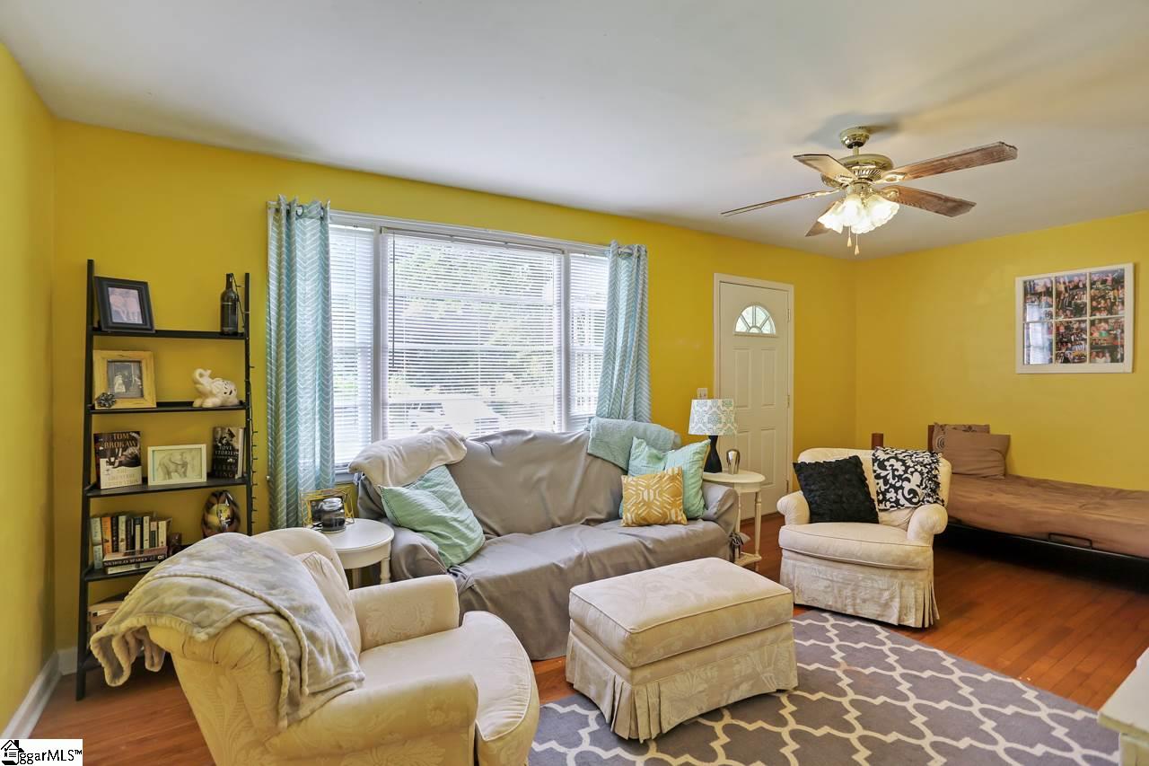 202 North Old Laurens Road Fountain Inn, SC 29644 - Photo 4 of 16