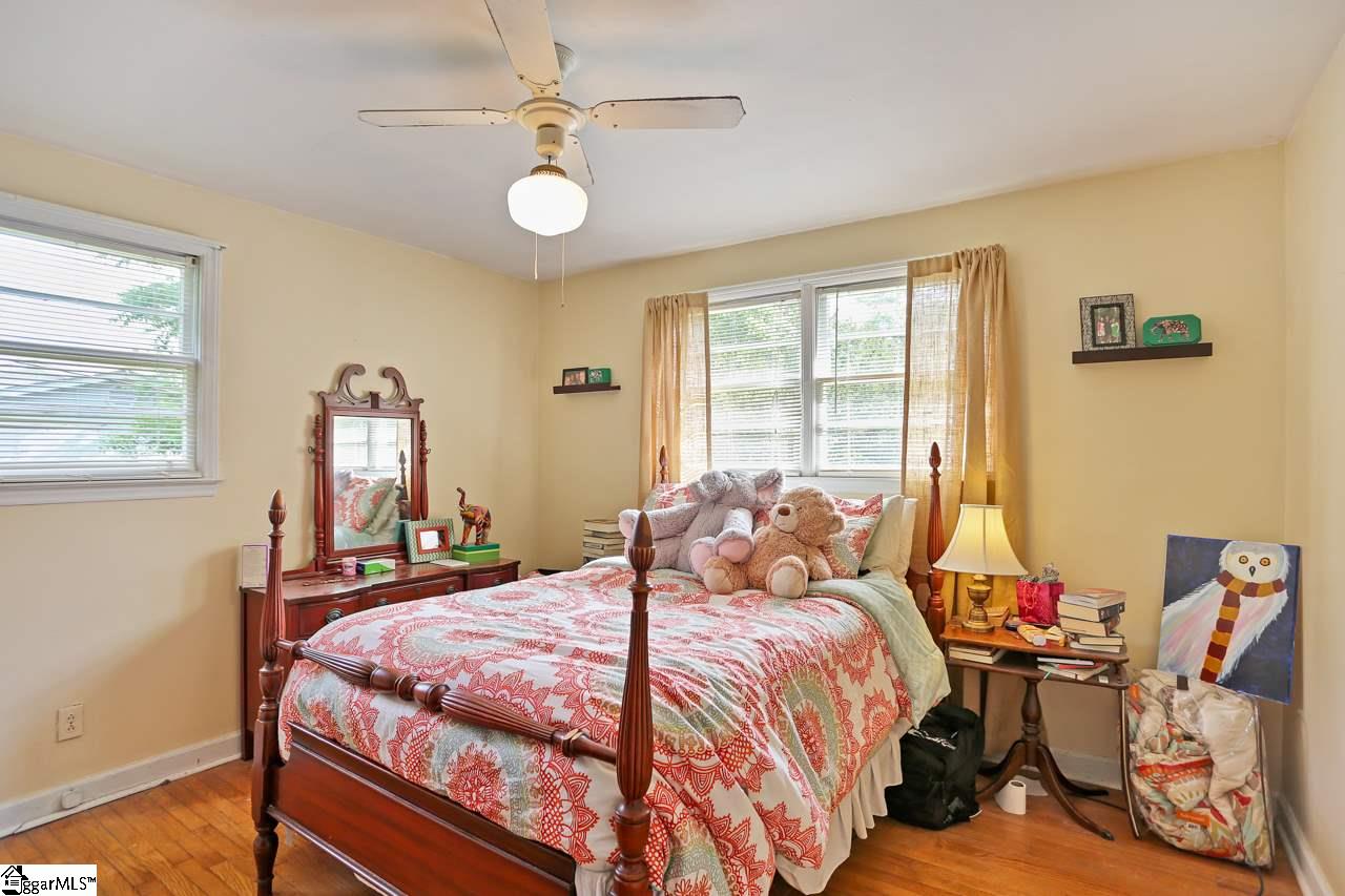 202 North Old Laurens Road Fountain Inn, SC 29644 - Photo 9 of 16