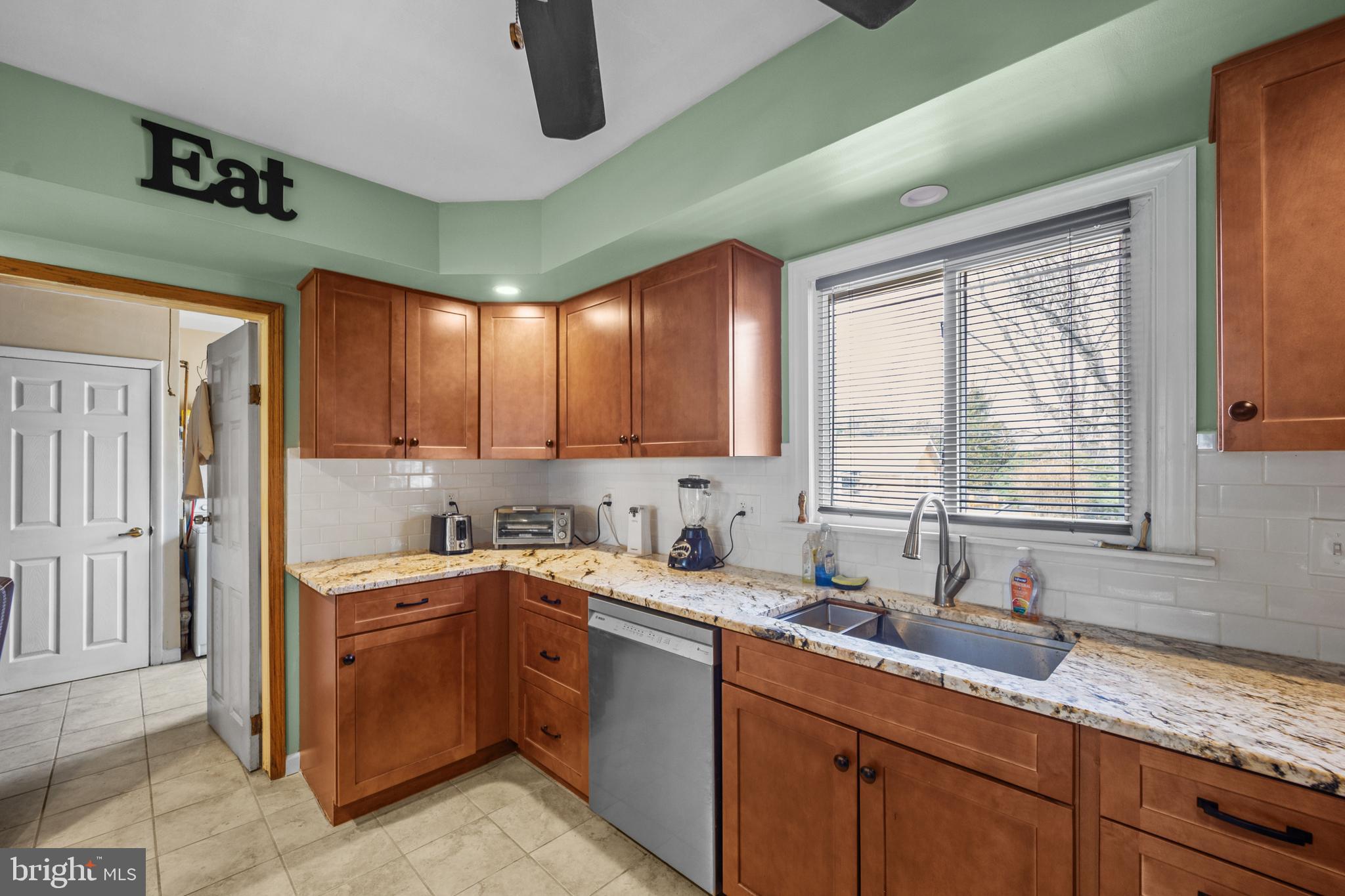 190 New Road Southampton, PA 18966 - Photo 9 of 45