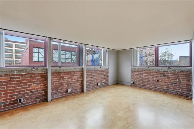 $350,000 | 5850 Centre Avenue, Unit 210, Pittsburgh, PA 15206